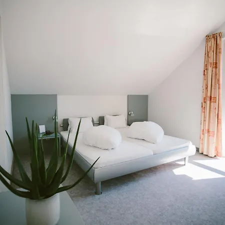 Woerthersee فندق Tiebitsch